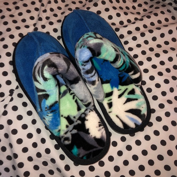 Vera Bradley Shoes - Vera Bradley Slippers! Vera Bradley Shoes - Vera Bradley Slippers!